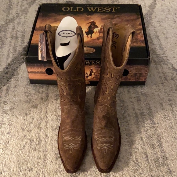 Ladies Cowboy Boots - Picture 2 of 6